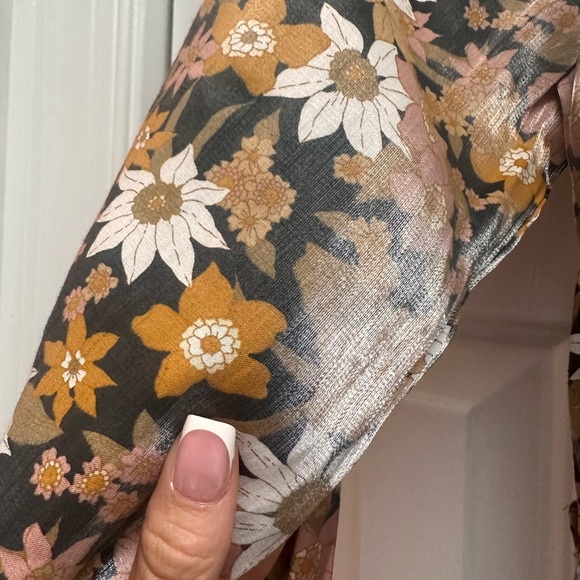 Floral Ruffle Dress - Picture 3 of 4